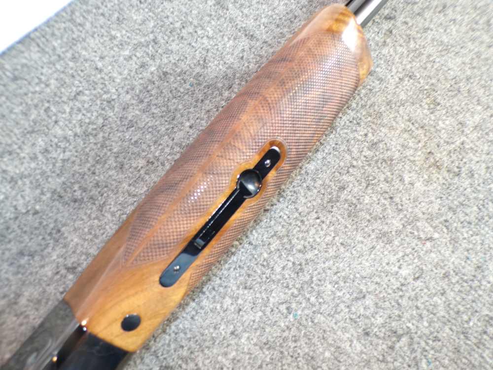 CZ All American Trap 12 GA 32" Vent Rib Ported 5 Chokes W/ Case Mint! -img-18