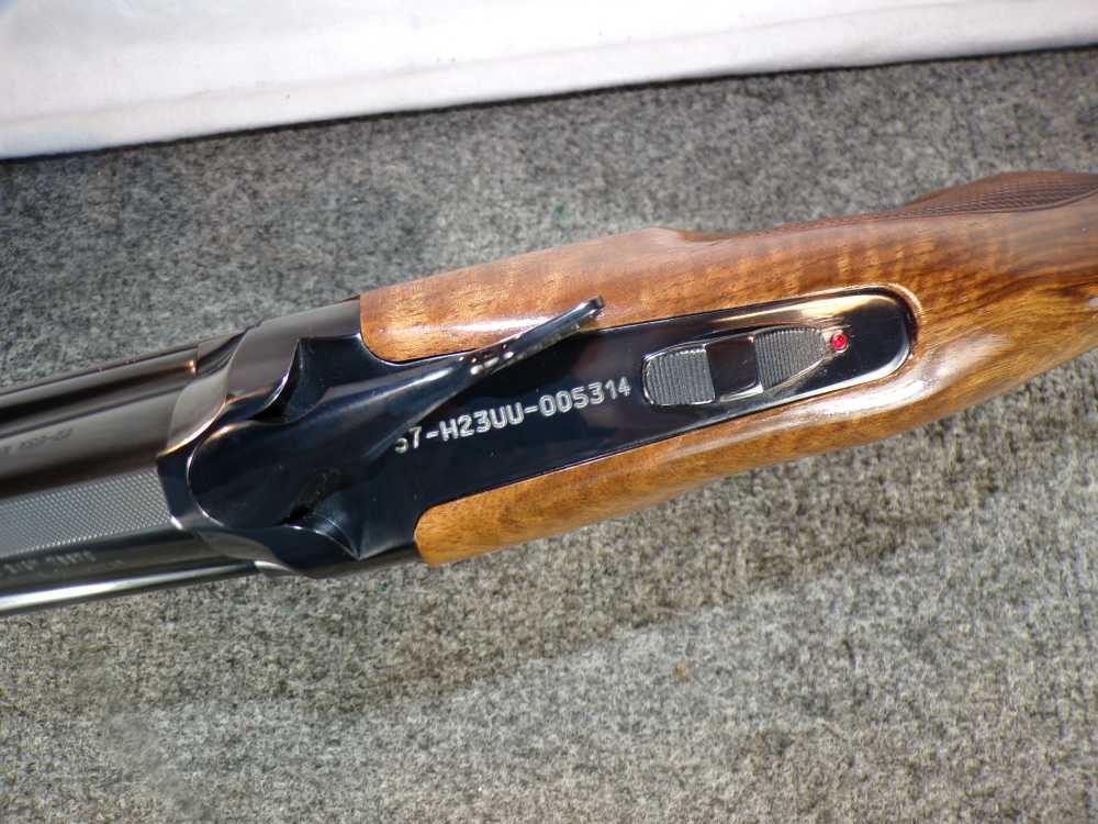 CZ All American Trap 12 GA 32" Vent Rib Ported 5 Chokes W/ Case Mint! -img-6