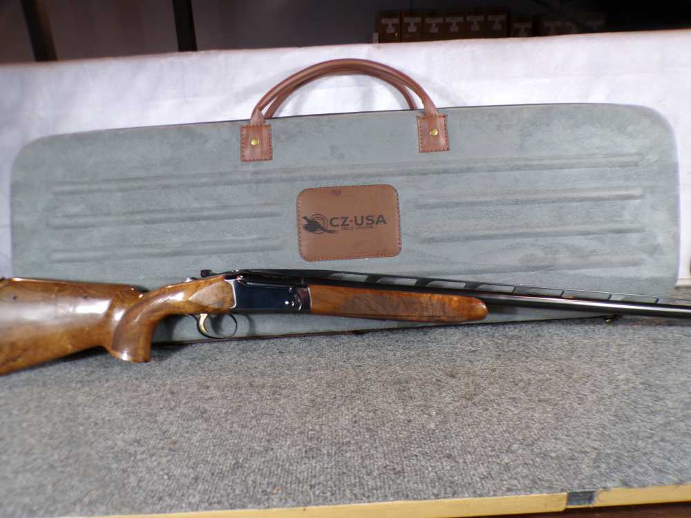 CZ All American Trap 12 GA 32" Vent Rib Ported 5 Chokes W/ Case Mint! -img-2