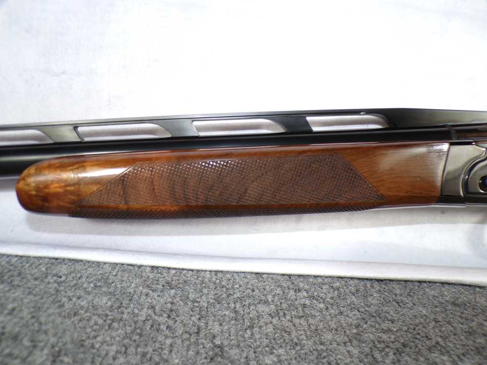 CZ All American Trap 12 GA 32" Vent Rib Ported 5 Chokes W/ Case Mint! -img-13