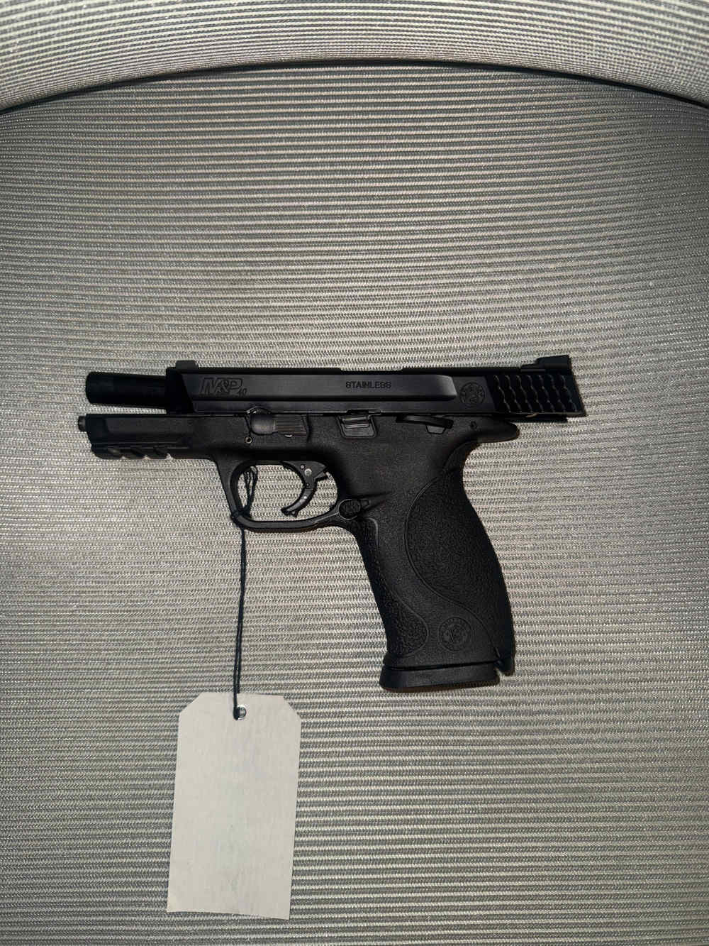 M&P 40 STAINLESS Smith and Wesson 40SW Excellent -img-1