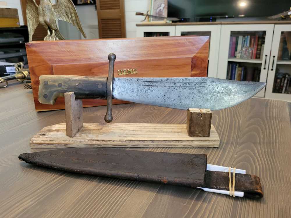 WWII Collins Legitimus V44 #18 Green Horn Bowie Knife w/Display Case & Shea-img-10