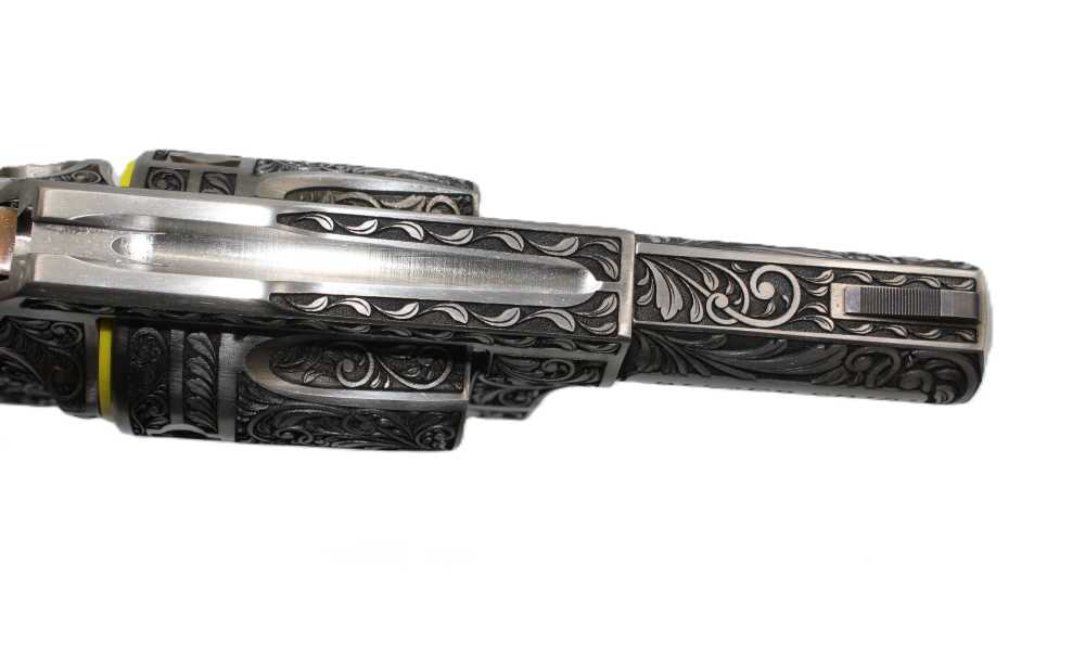 NEW! Ruger sp101 .38sp Custom scroll engraving -img-12