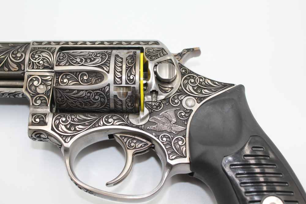 NEW! Ruger sp101 .38sp Custom scroll engraving -img-6