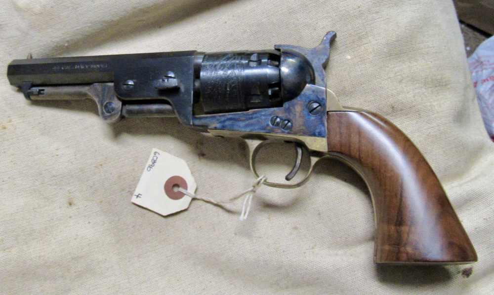 Euroarms Navy Model .44 Cal Percussion Revolver .01 NO RESERVE-img-8