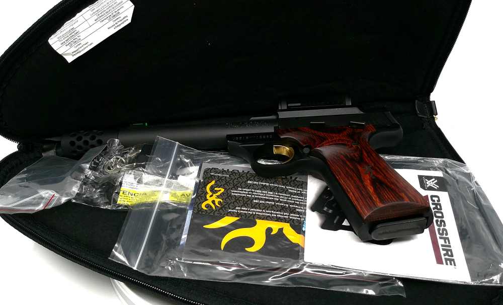 Browning Buck Mark Hunter w/ Vortex Crossfire .22 LR (Excellent Condition)-img-7