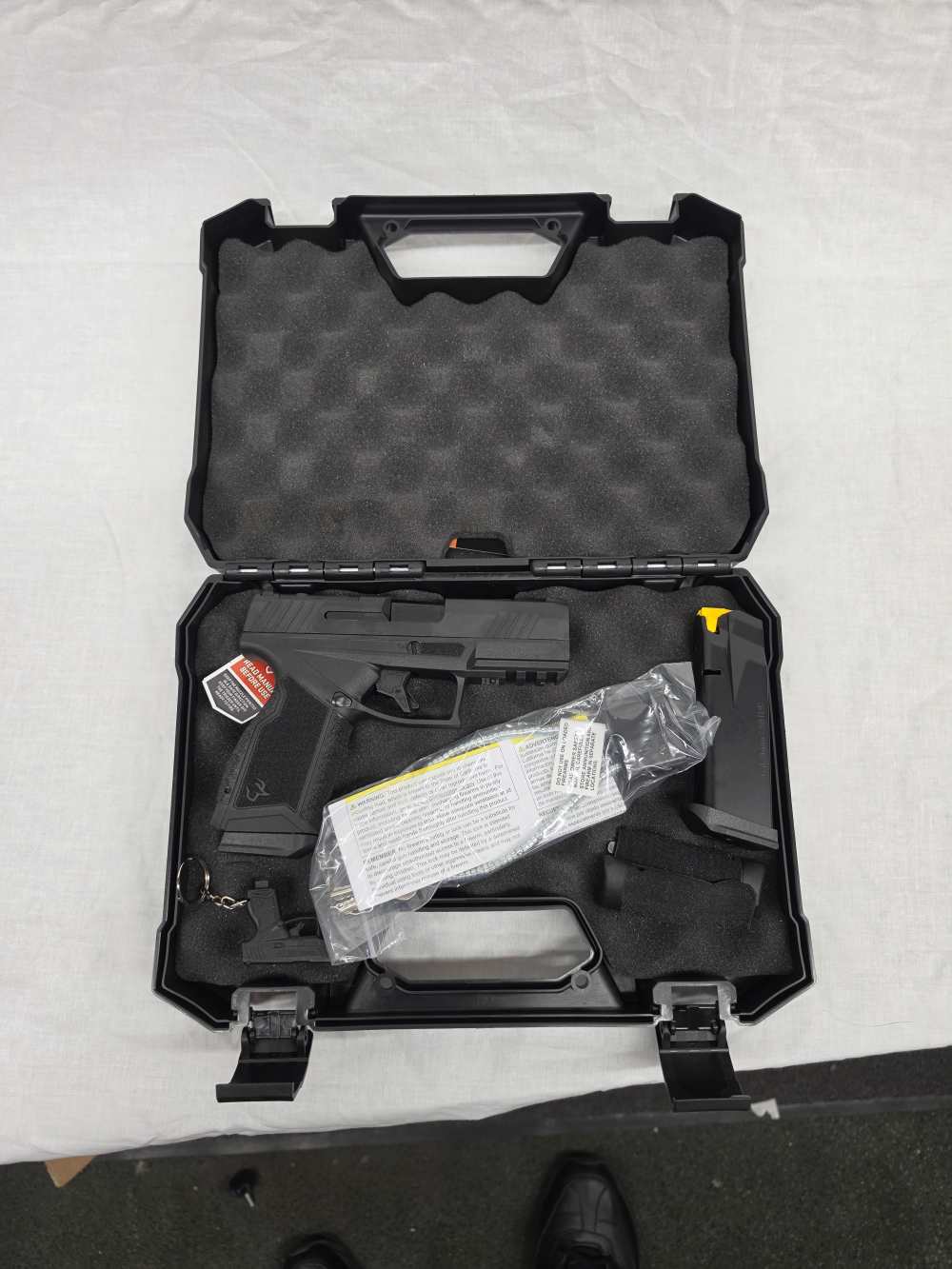 TAURUS GX4 CARRY 9MM PISTOL-img-5