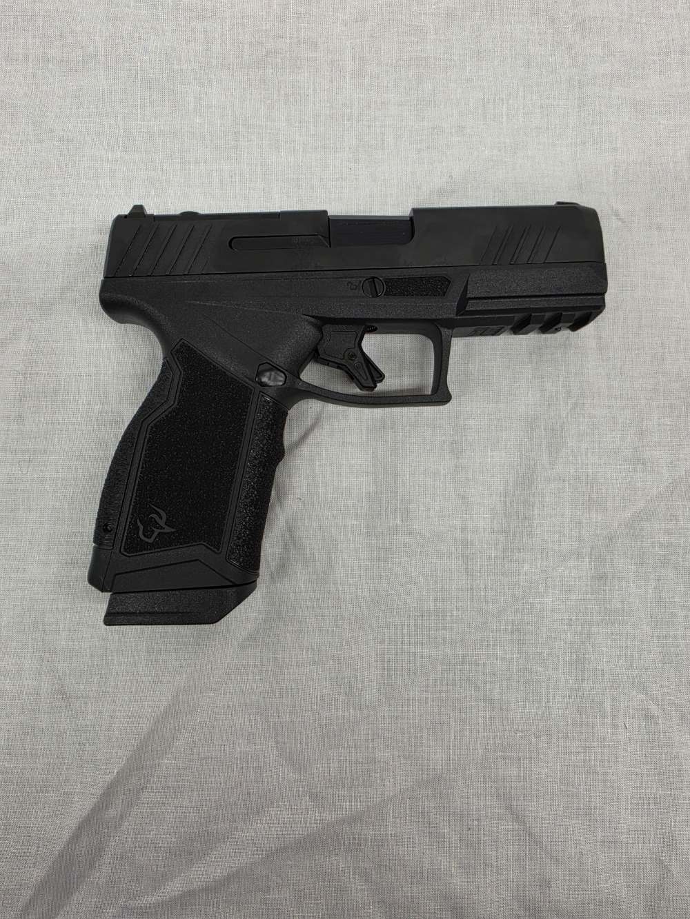 TAURUS GX4 CARRY 9MM PISTOL-img-0