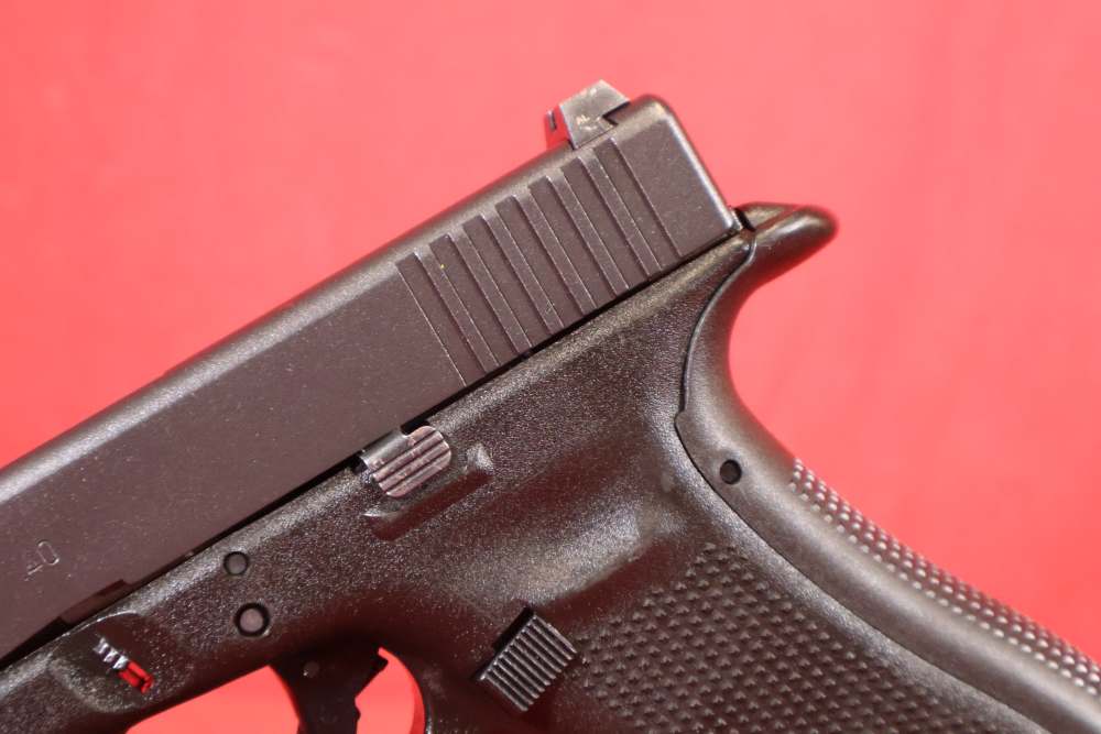 Glock 22 Gen 4 40 S&W OEM Tritium Frying Pan -img-4