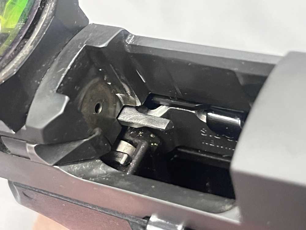 Sig P320 4.7" 9mm - 3mags - Two Grip Modules - Romeo1 - Supp Sights - NR! -img-4