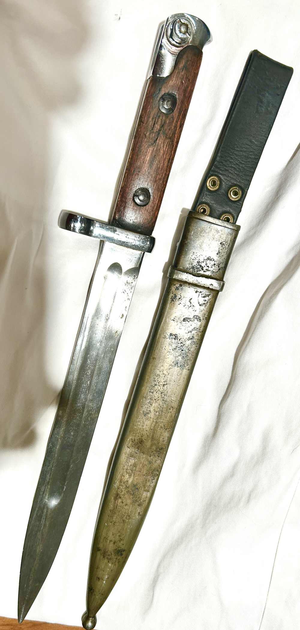 Svt40 rifle bayonet in good conditions -img-2