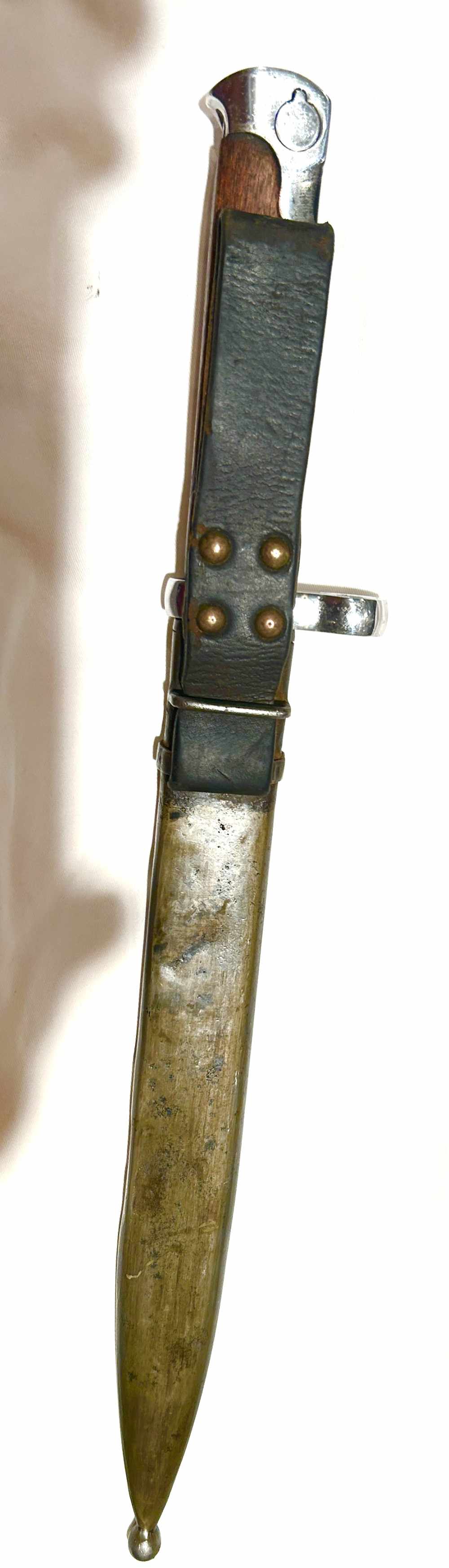 Svt40 rifle bayonet in good conditions -img-1
