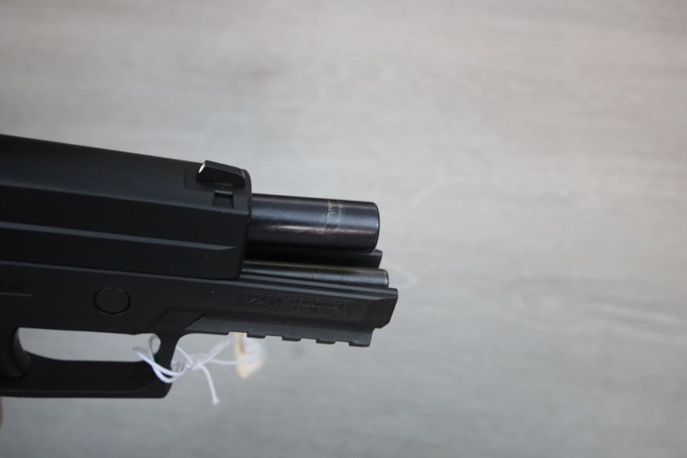 Sig Sauer Model P250 Compact in 9 MM with 3.9" Barrel.-img-16