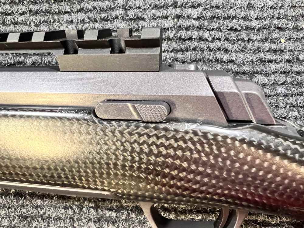 Browning X-Bolt 6.5 PRC Carbon and Tungsten Threaded 24" -img-31