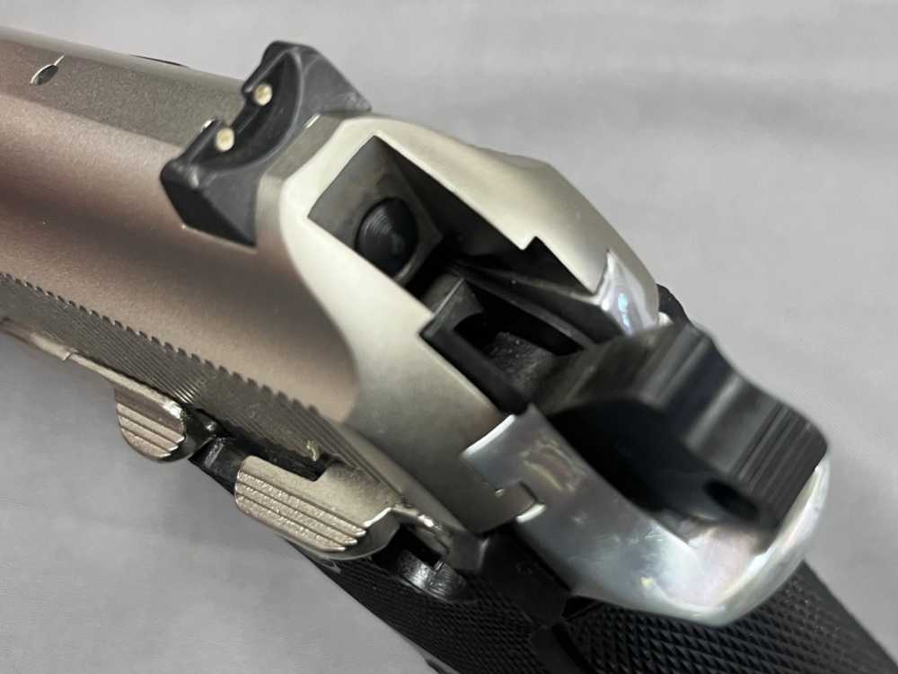 Taurus PT 92 AF 9mm - DA/SA - Stainless - Two Mags - NO Reserve!-img-11