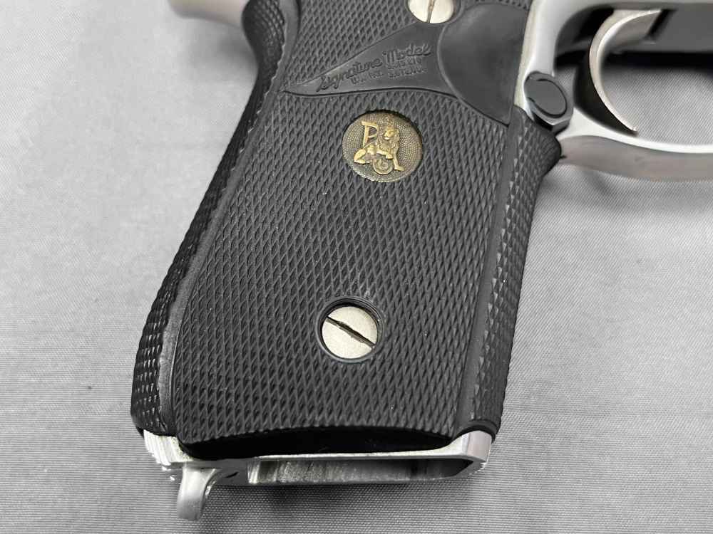 Taurus PT 92 AF 9mm - DA/SA - Stainless - Two Mags - NO Reserve!-img-1