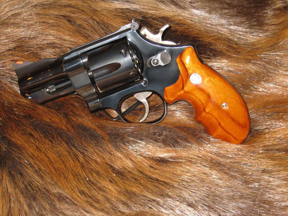 S & W model 24-3 .44 Spec. 3" barrel target grips !!-img-7