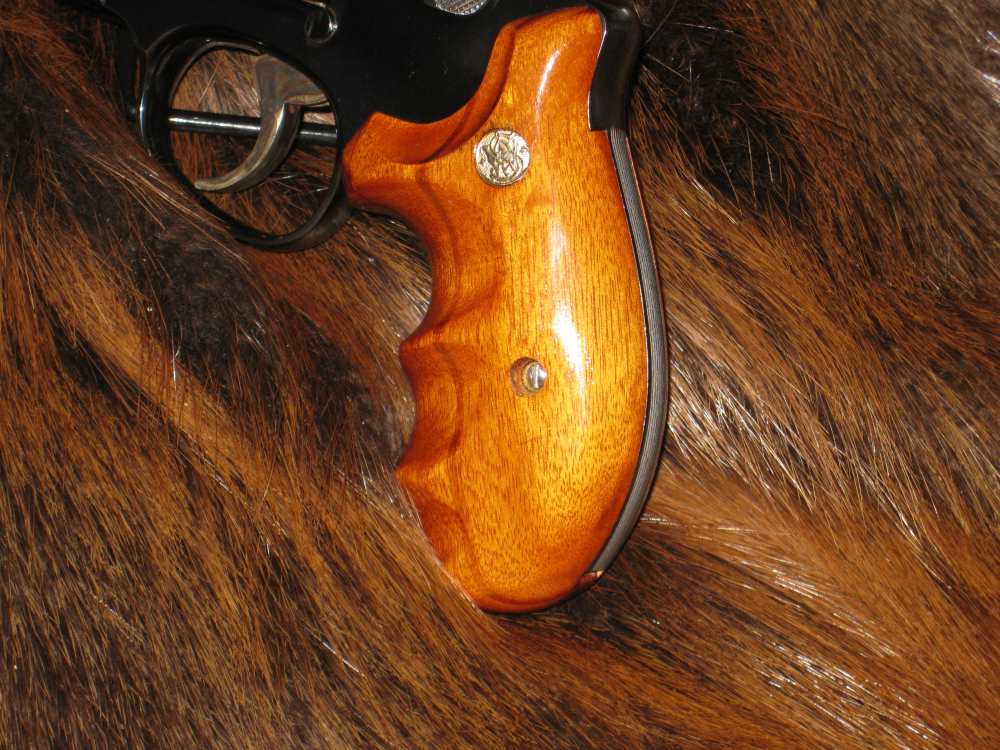 S & W model 24-3 .44 Spec. 3" barrel target grips !!-img-11