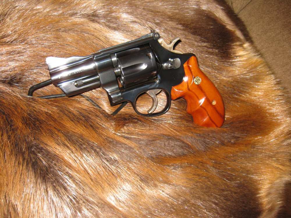 S & W model 24-3 .44 Spec. 3" barrel target grips !!-img-3
