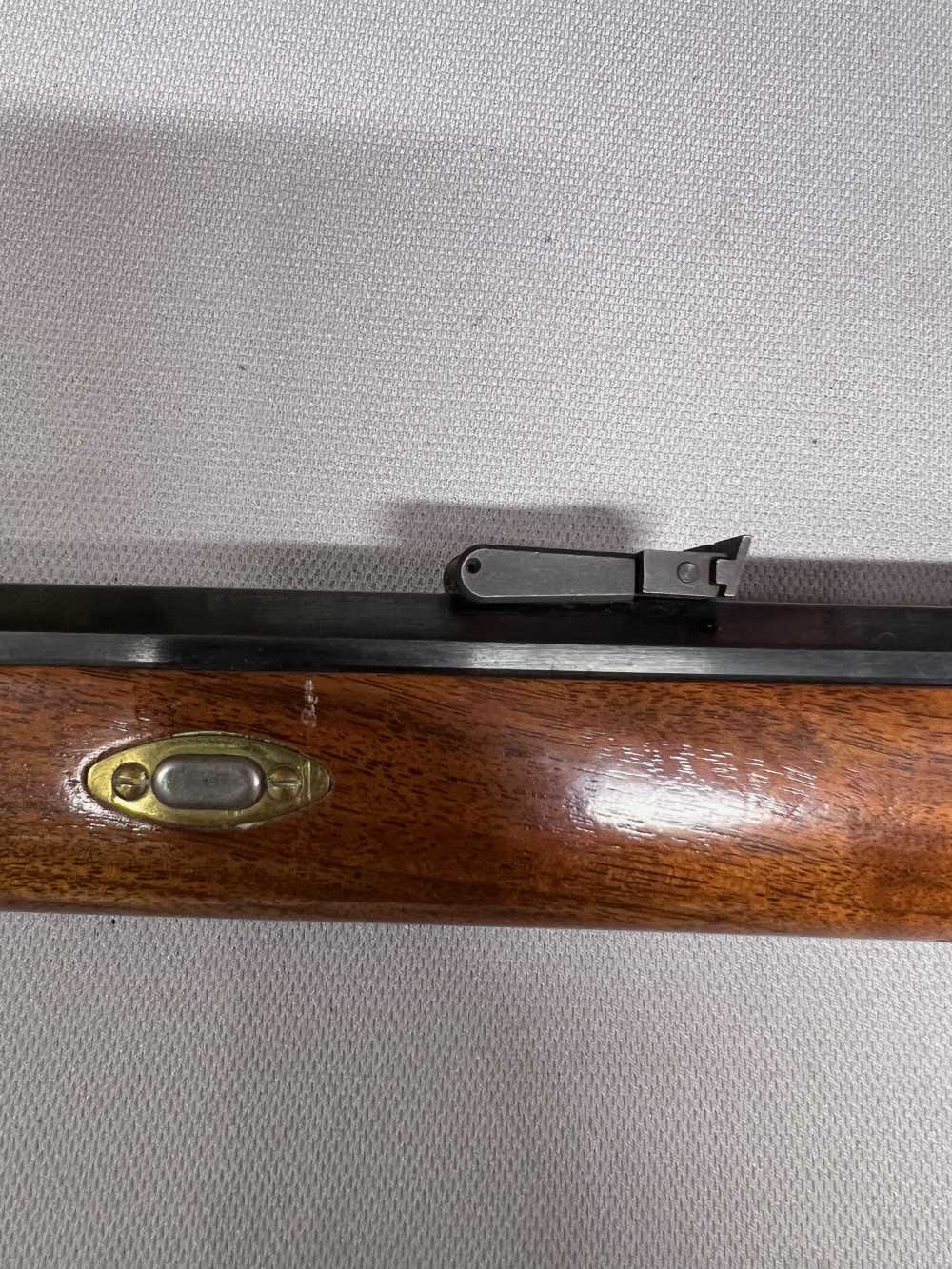 Thompson Center 45 caliber flintlock -img-31