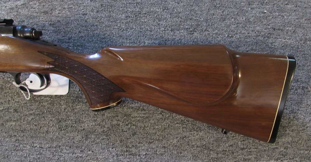 Remington 700 BDL rifle in 270 Winchester-img-1