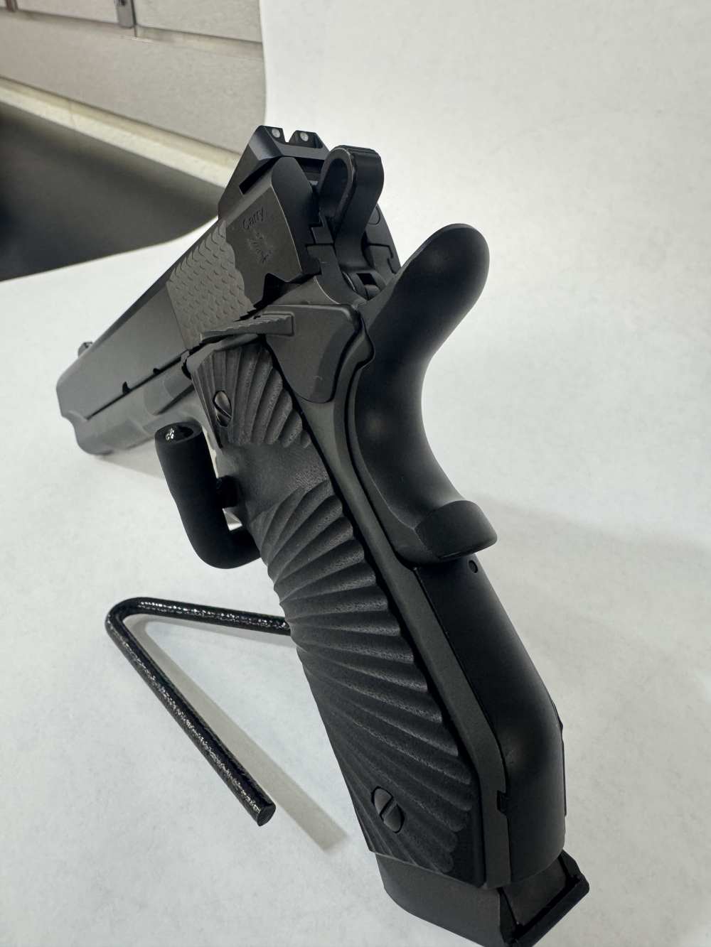 Tisas 1911 Carry B9BA Stingray Commander 9mm. Penny Auction No Reserve-img-2