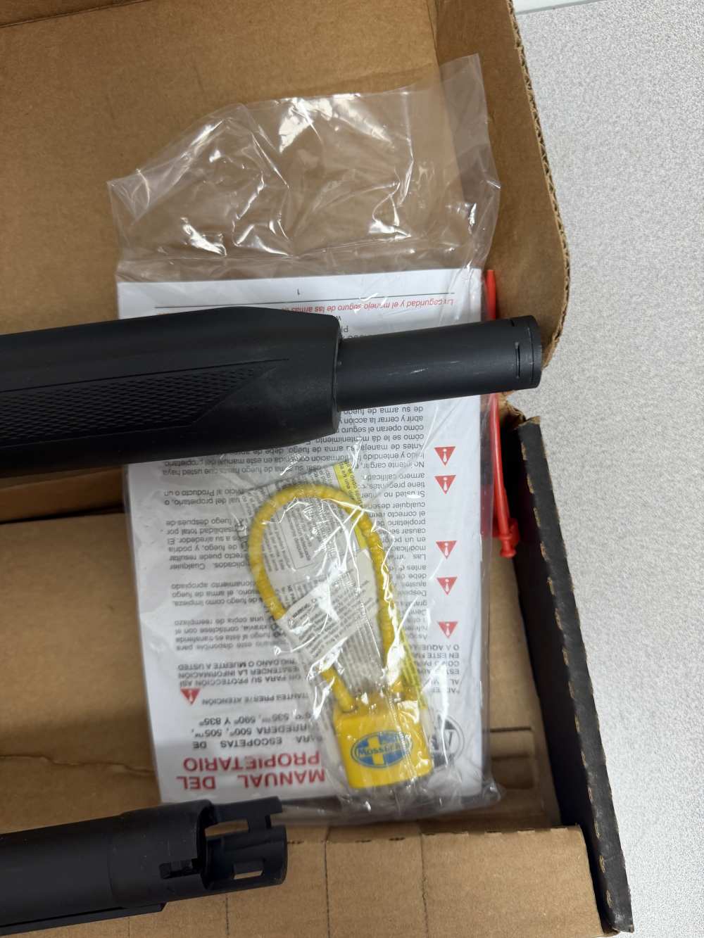 Mossberg 500, 12 GA, 28", Accu Chokes, Synthetic Stock-img-10