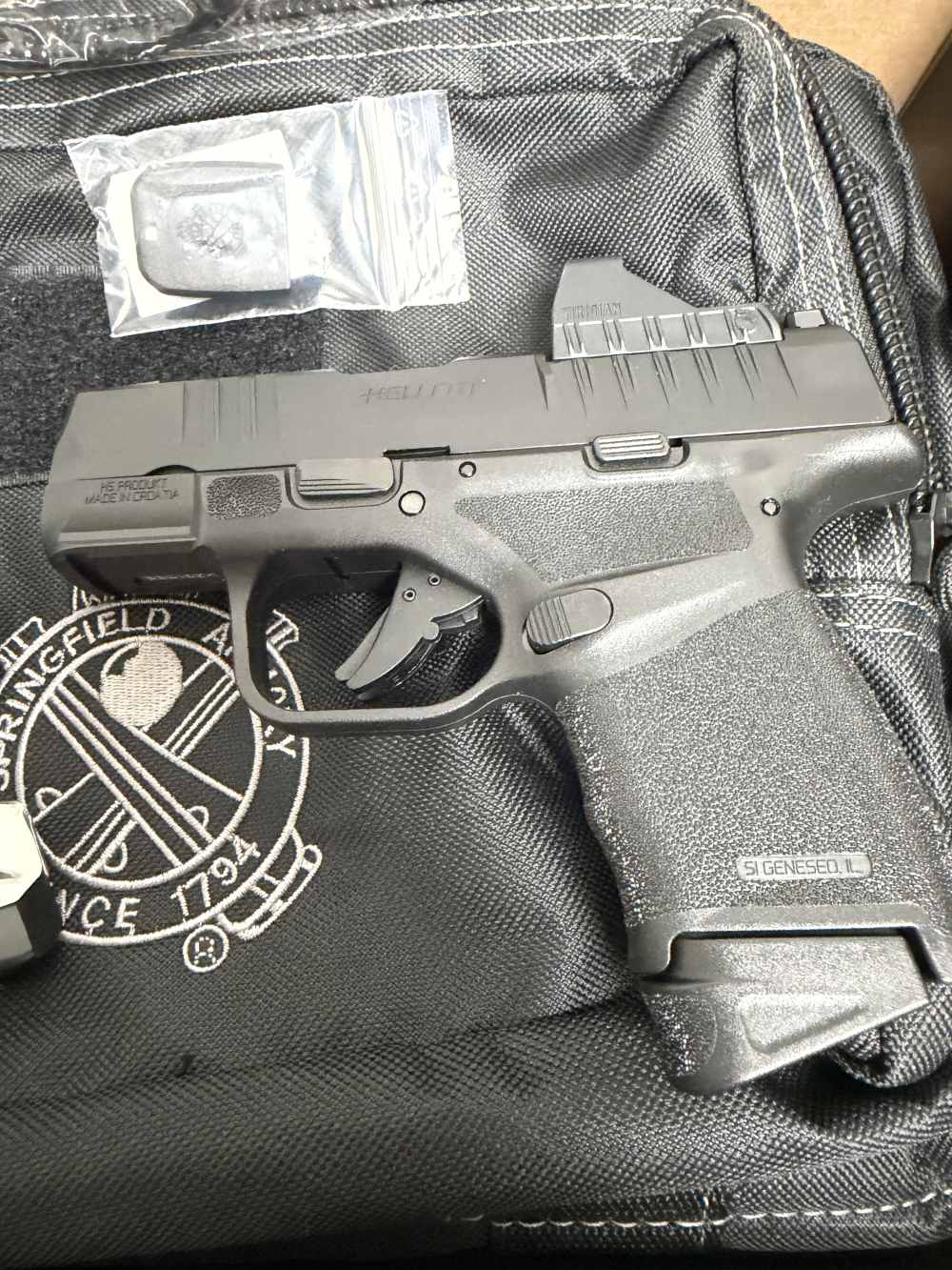 Springfield Hellcat OSP Gear Pac Optic Ready, 380 ACP, 3”, Black, 13 Rds-img-1