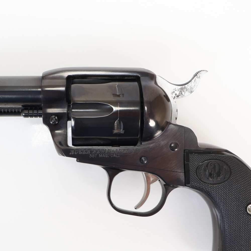 Ruger New Vaquero 357 Magnum 5.5” BBL, 6 Round Cylinder, Blued/Black Grips!-img-6