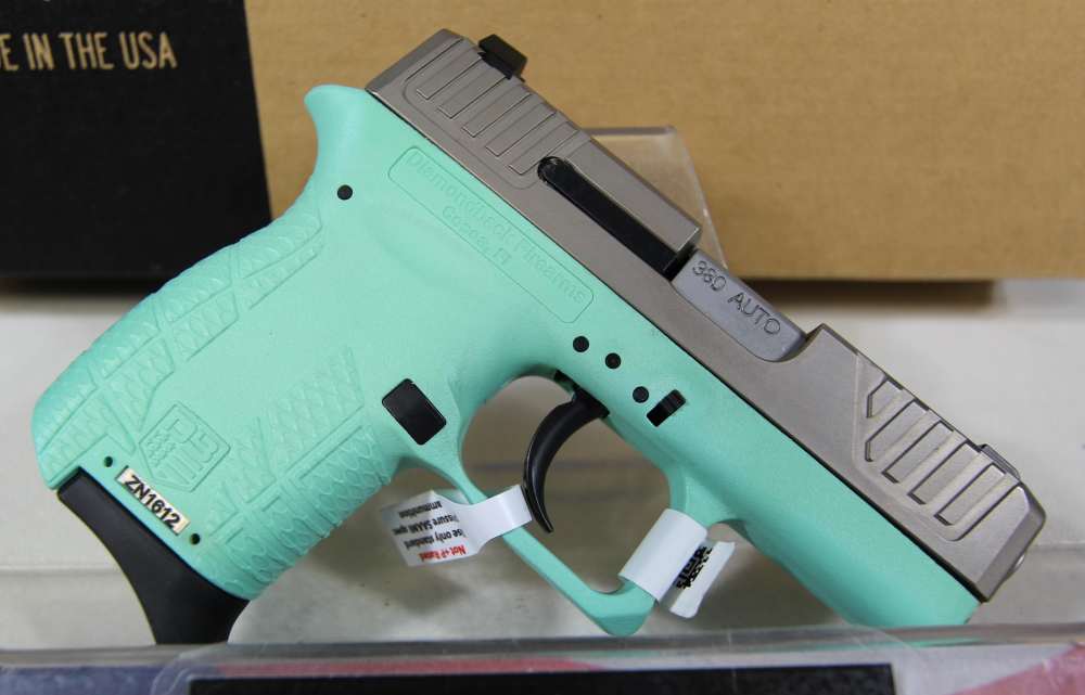 NIB DIAMONDBACK DB380 TWO TONE PISTOL, 380 ACP, 2.8" BRL, 6 RND DB0100E092-img-3