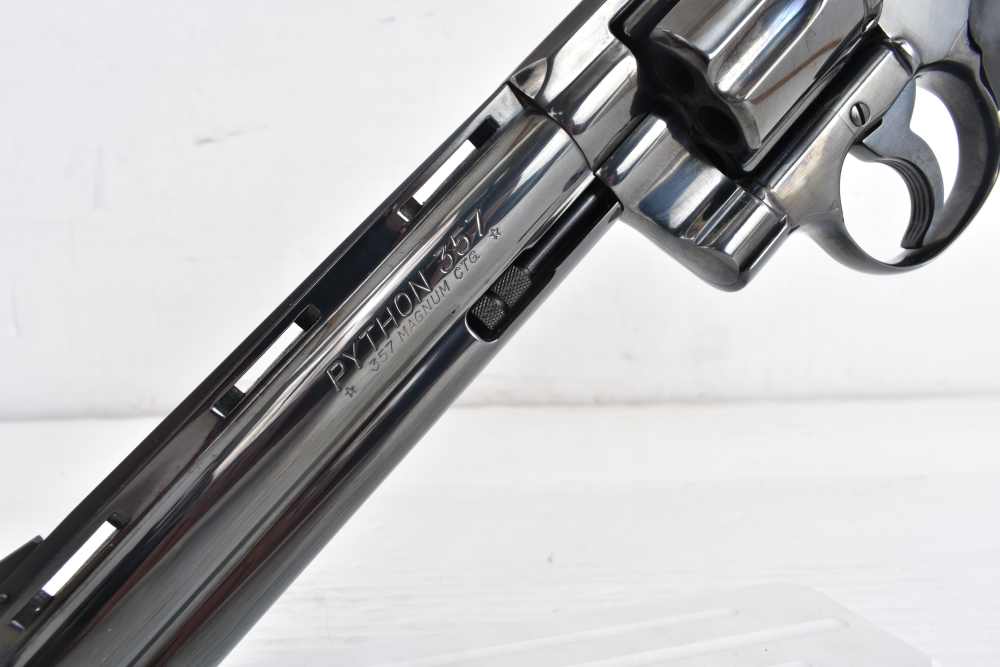 Colt Python .357 Magnum – 6" Barrel – Wood & Hogue Grips – Box & Manual-img-12