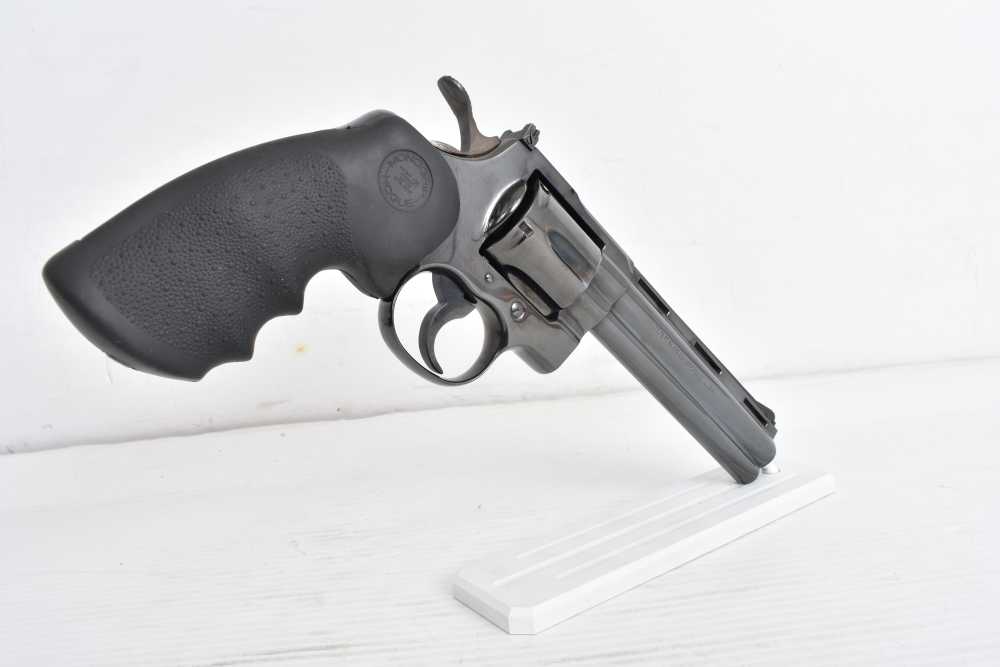 Colt Python .357 Magnum – 6" Barrel – Wood & Hogue Grips – Box & Manual-img-7