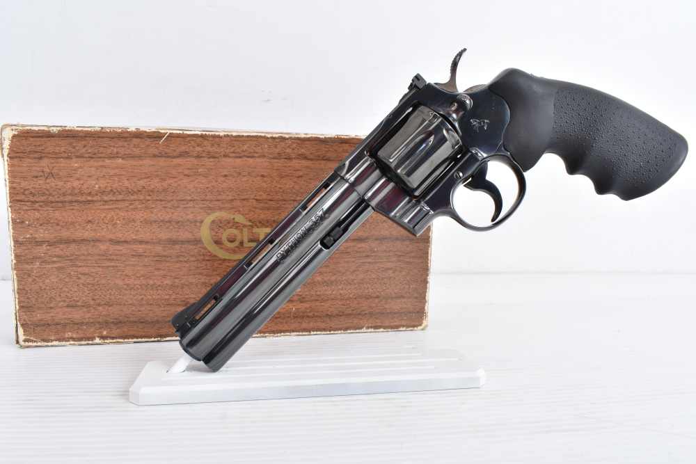 Colt Python .357 Magnum – 6" Barrel – Wood & Hogue Grips – Box & Manual-img-0