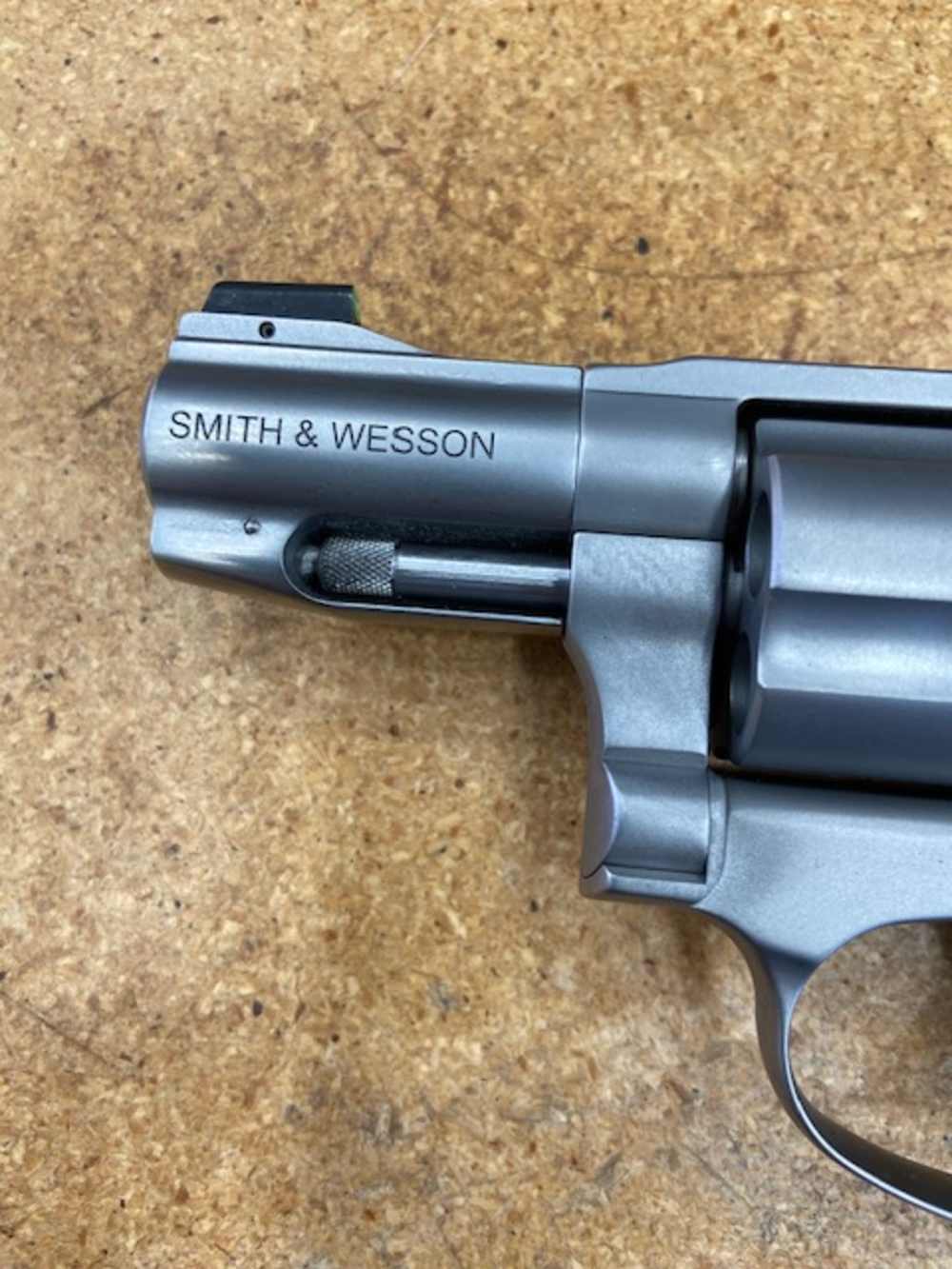 Smith & Wesson 940-3, 9mm NIB!-img-6
