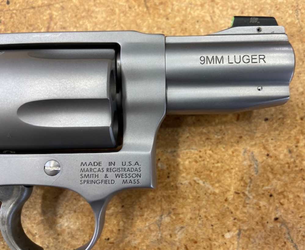 Smith & Wesson 940-3, 9mm NIB!-img-11