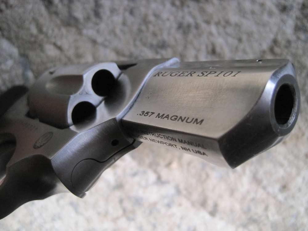 Ruger SP101 revolver .357 Magnum 2 in   like new-img-4