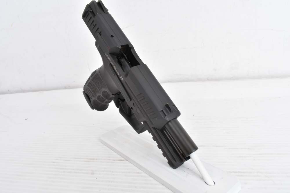 HK VP40 .40 S&W – 4" Barrel – Like New – 2 Mags – Factory Case-img-11