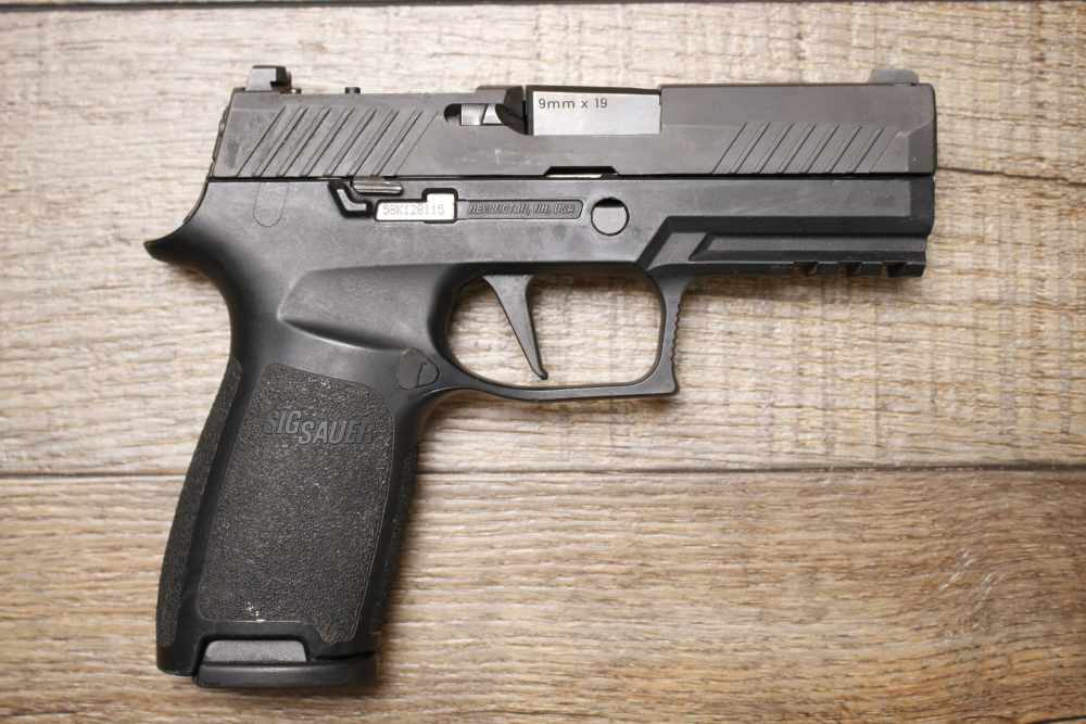 Sig Sauer P320 9mm Semi Auto Optic Ready Pistol (Missing Optic Plate)-img-1