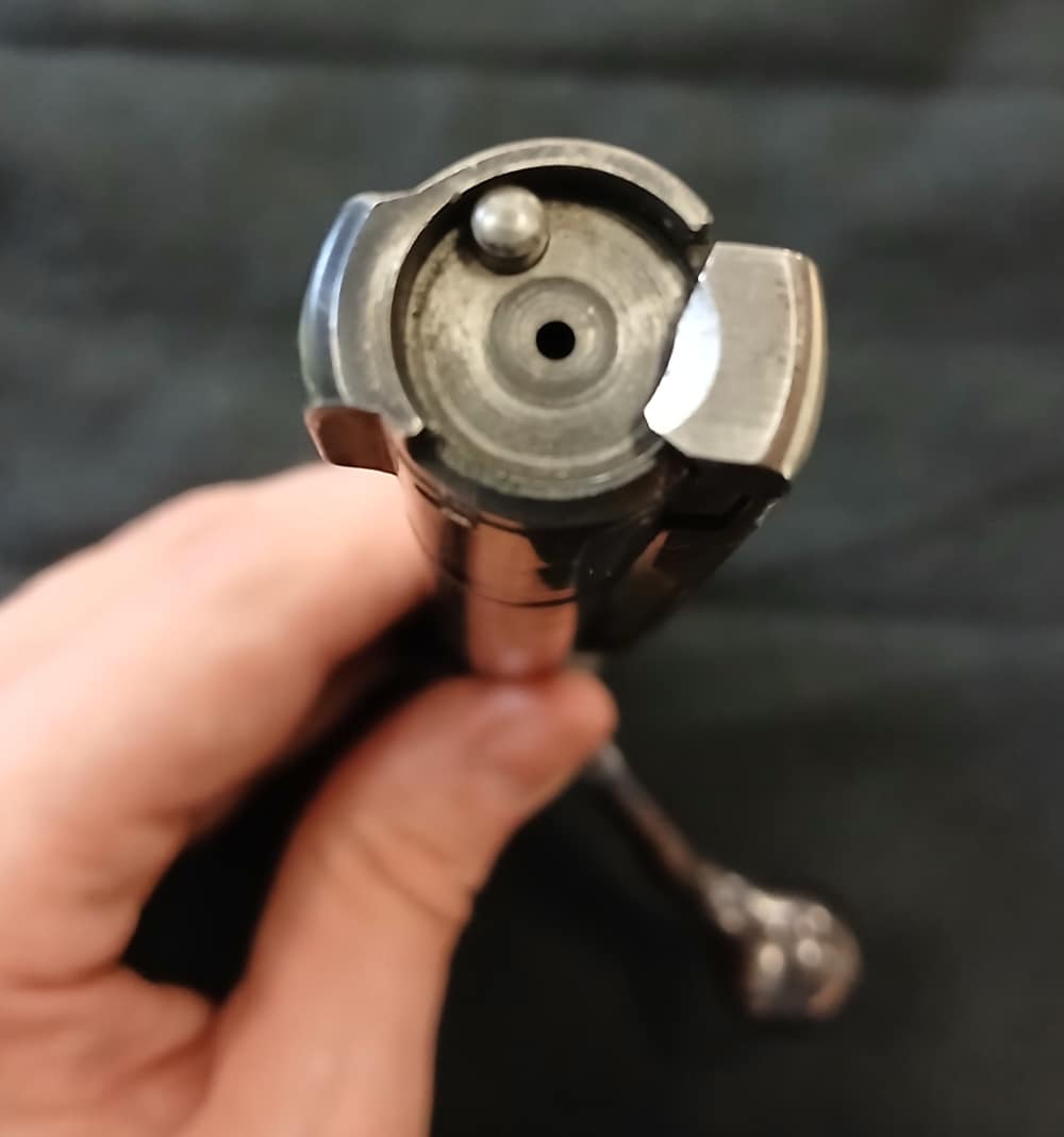 Strum, Ruger & Co Inc M77 7 Rem Mag-img-11