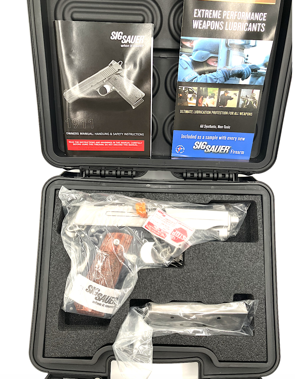 SIG SAUER 1911 (45 ACP) C3 Two Tone Contrast FACTORY NEW IN BOX PERFECTION-img-0