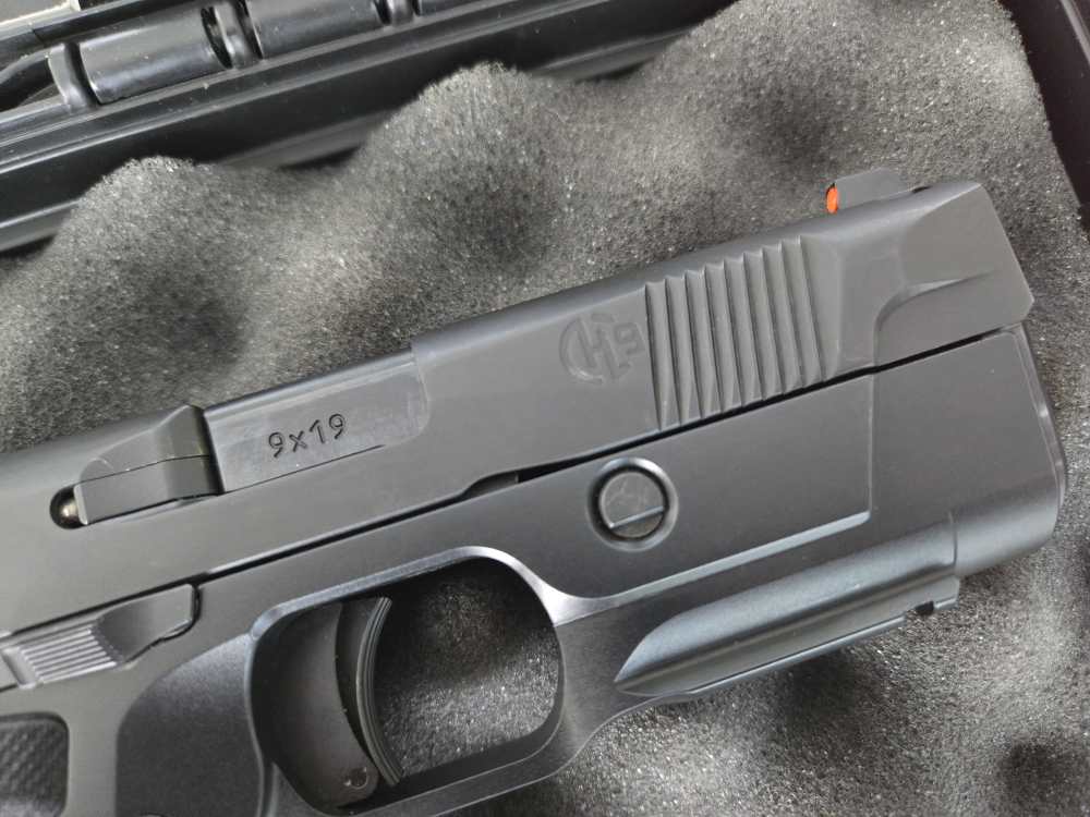 Rare Original Production Hudson Manufacturing H9 pistol 9mm-img-9