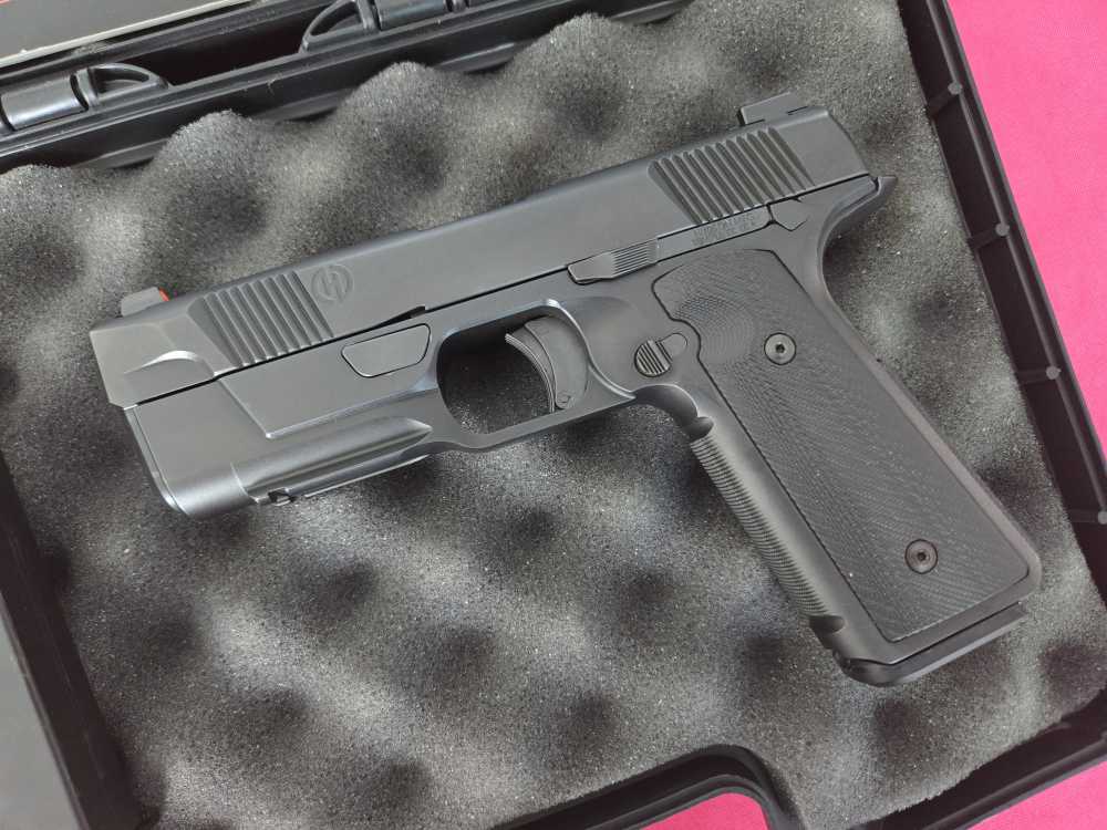 Rare Original Production Hudson Manufacturing H9 pistol 9mm-img-1