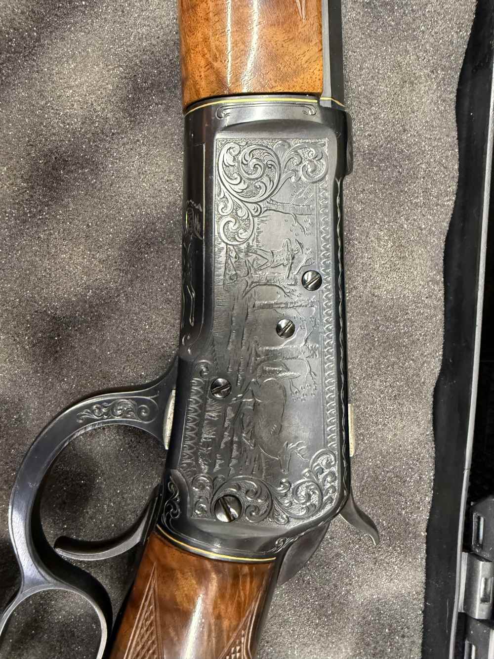 *Collector's* 24" 44 W.C.F Engraved Winchester 1892 Deluxe w/Octagon Barrel-img-0
