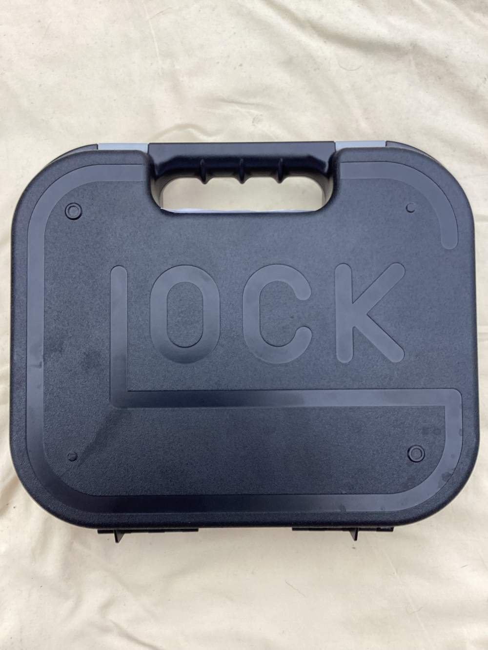 Glock 27 40 SW Generation 4, 6 Magazines Very Nice -img-10
