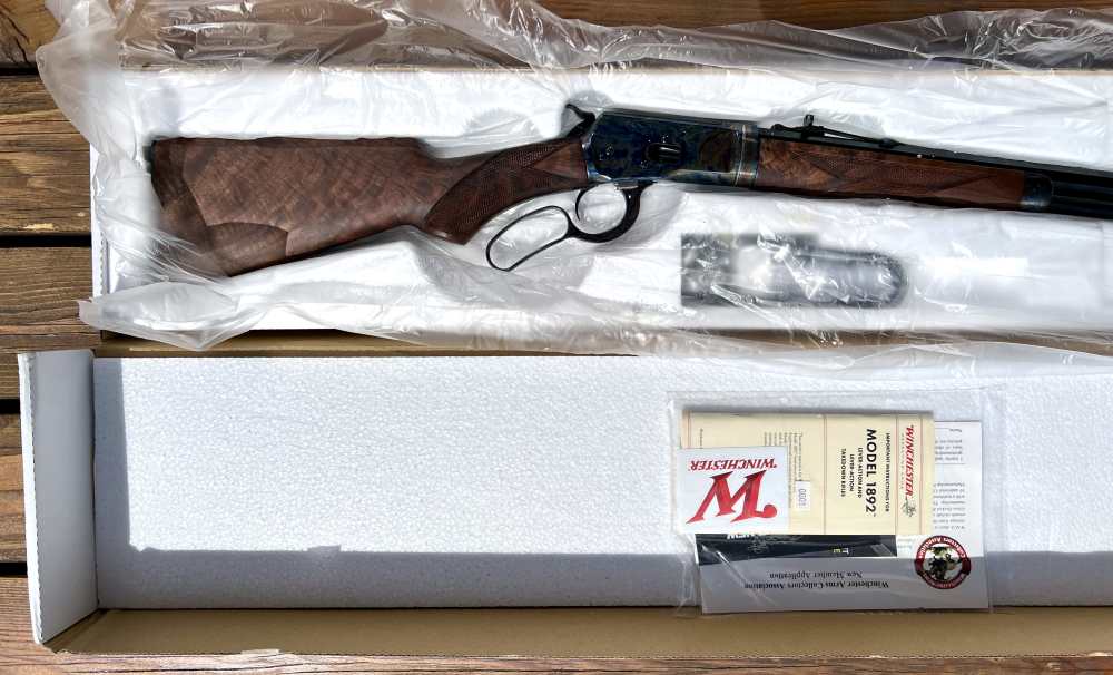 Winchester 1892 Deluxe Case Color 45 Colt Octagon T/D NIB 2026 Nice Wood-img-35