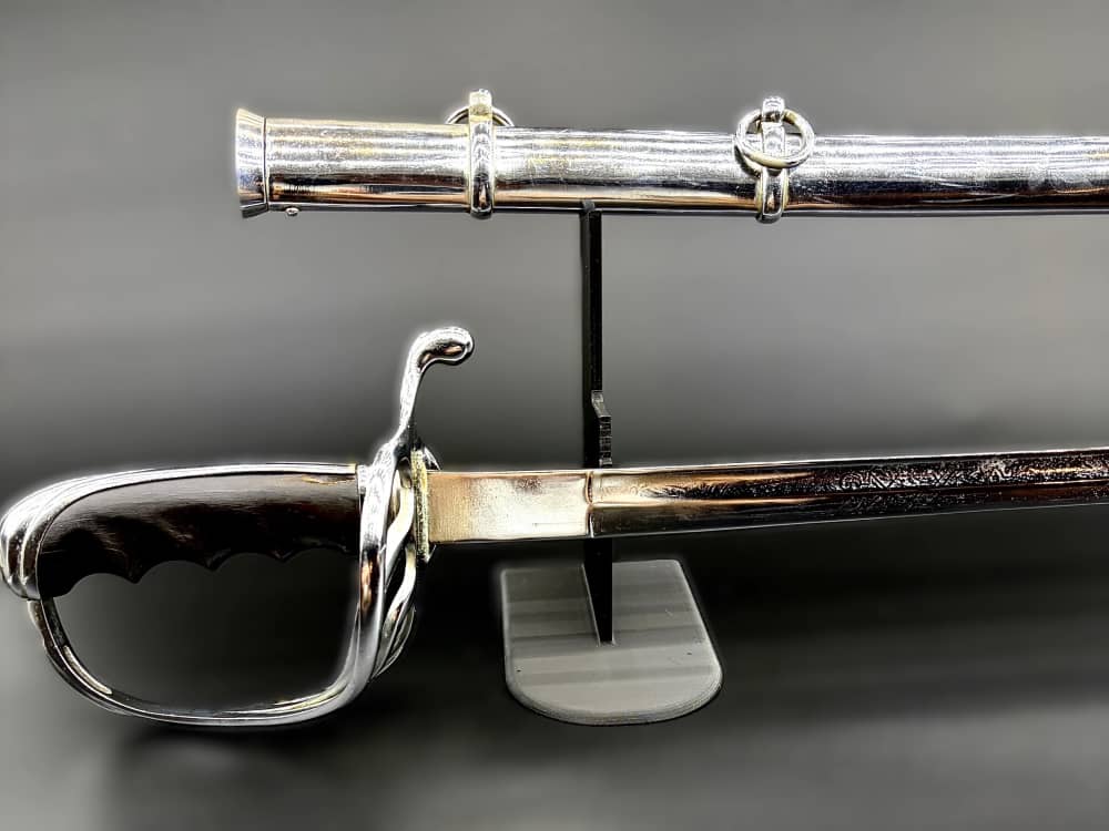 Vintage Francis Bannerman Model 1902 U.S. Army Officer’s Sword -img-7