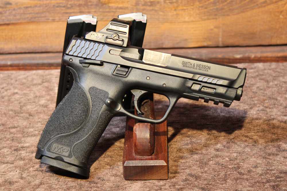 Smith and Wesson M&P 9 2.0 9mm Luger bbl Holosun Green Dot Removed Sights-img-0