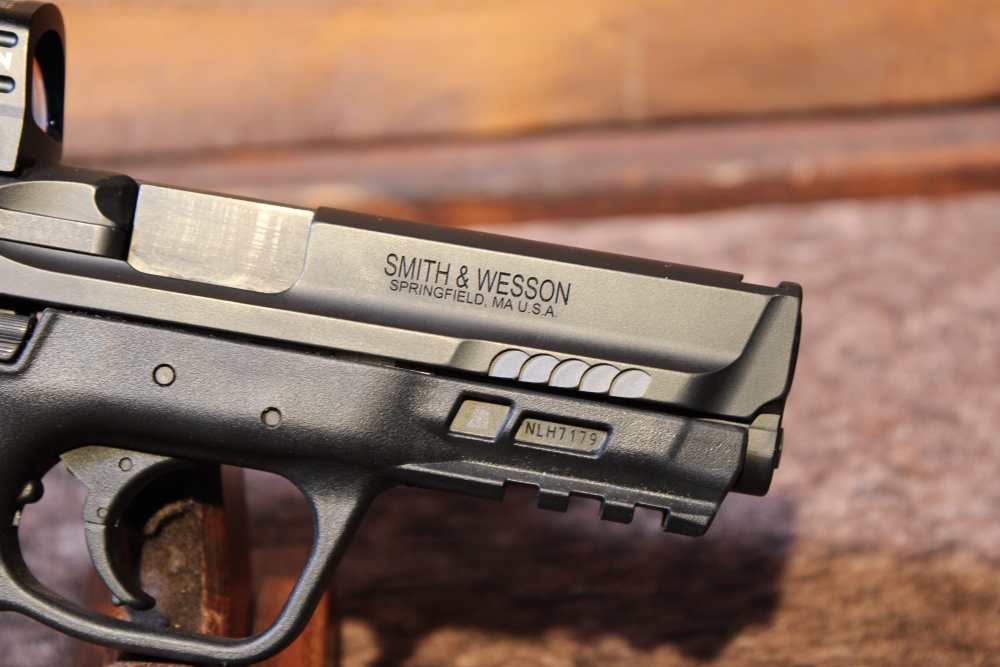 Smith and Wesson M&P 9 2.0 9mm Luger bbl Holosun Green Dot Removed Sights-img-6