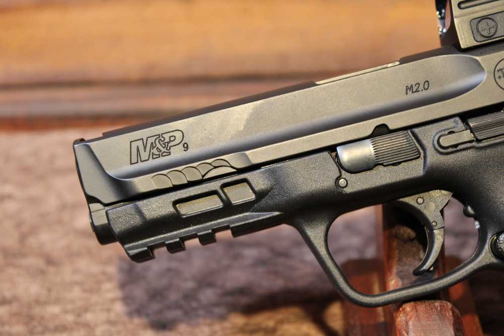 Smith and Wesson M&P 9 2.0 9mm Luger bbl Holosun Green Dot Removed Sights-img-7