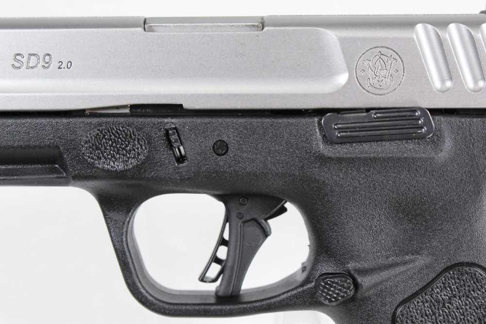Smith and Wesson S&W SD9 2.0 Compact Semi Auto Pistol Two Tone w/ Orig Box-img-5